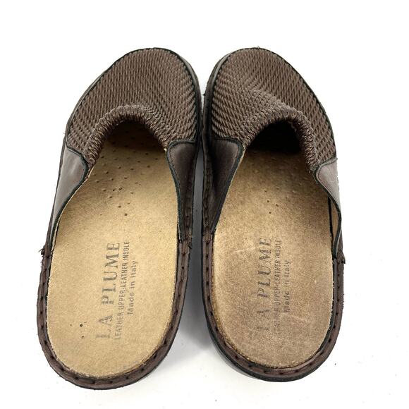 La Plume Women's Flex Bronze Flat Ruched Leather Mules (EU39 - US 8.5) - Picture 4 of 8